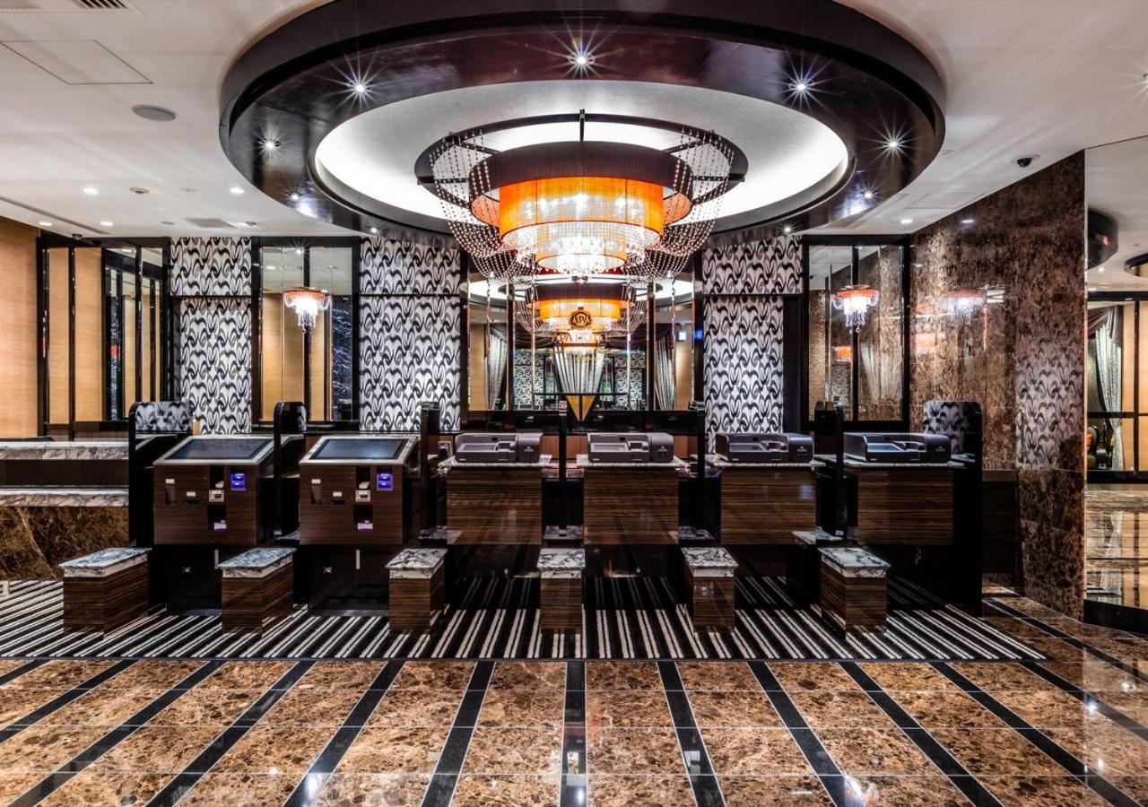 Apa Hotel Higashi Shinjuku Kabukicho Tower Tokio Zewnętrze zdjęcie